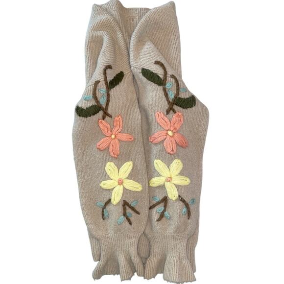 See and Be Seen Array of Flowers Embroidered Tan Sweater Medium - Picture 6 of 11